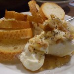 ワイン食堂 イナセヤ キッチン - ハニーチーズ豆腐 バケット付き