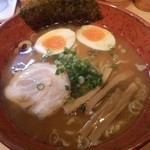 麺場 七人の侍 - 「中華そば（650円）+味付玉子（100円）」です