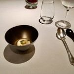 レ セゾン - アミューズブーシュ (amuse-bouche)