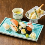 Hokkaidouryouri Yukku - 【積丹定食】脂ののった魚介を堪能できる、北前寿司セット