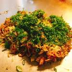 Hiroshima Okonomiyaki Okotarou - 
                        おこたろうスペシャル(1200円)そば