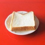 스리이루 파무 빵노 타네 - 生地はもちもちで、耳まで柔らかいです。