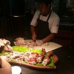 Tides - ⑧フィリピンエリア　実演で目の前で切ってくれる