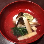 馳走 啐啄一十  - サスエ前田さんの九絵と松茸の椀物！