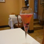 トラットリア・アルベロ - 泡／カクテル／ベリーのスプマンテ