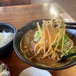 北海らーめん - 麺