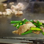 ホルモン料理専門處 利根屋 - 料理写真:コウネ