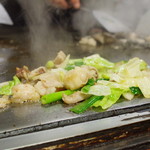 ホルモン料理専門處 利根屋 - ホルモンおまかせ