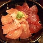 Maguro Goya Honten - 中トロ赤身丼