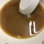 萬里 - 市内で食べた中ではマイルドなスープ