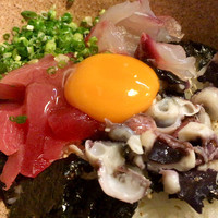 魚めし 竹亭 - 海鮮どんぶり
                      メバチマグロ・黒鯛・スミイカ