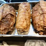 支那そばや - カウンターの上にあった山形三元豚チャーシュー