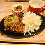 Honetsukitori Karaage Haibo-Ru Ga Burichikin - 