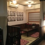 めし処 笑福 - 小上がり席の様子。