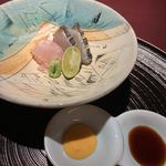 赤坂 渡なべ - お造り：なめら、さわら ここから日本酒に。二種のたれで。なめら、美味しい。