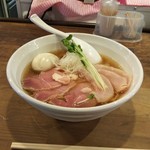 麺屋GONZO - 醤油ラーメンのチャーシュー、味玉子トッピング(800円＋200円＋100円)