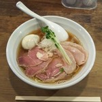 麺屋GONZO - 醤油ラーメンのチャーシュー、味玉子トッピング(800円＋200円＋100円)