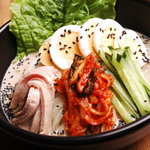 銀次郎 - 黒豆乳冷麺　　　韓国のこってり豆乳　Ｈ　￥５５０