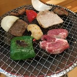 焼肉処 まるます家 - 