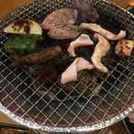 焼肉処 まるます家 - 