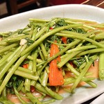 タイの食卓 オールドタイランド - 空心菜のニンニク強火炒め