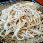 きまぐれそば七 - 不揃いだが味わい深い蕎麦です。