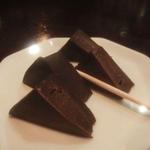 スモークソルト - 「スモークチョコレート」：ビターな余韻をスモークの香りがグッと引き締めて、おとなの味わい♪