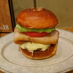 No.18 - 自家製ベーコンモッツァレラチーズバーガー　パティ追加