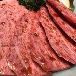 焼肉 静龍苑 - 上カルビ