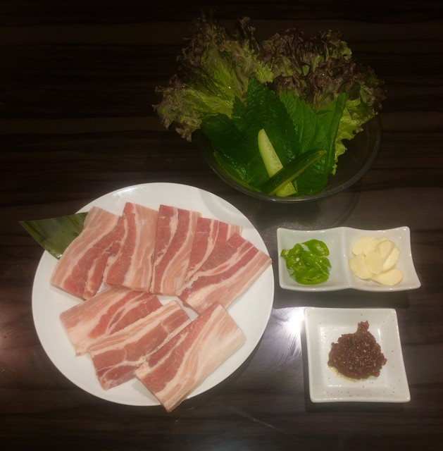 Sumibi Yakiniku Gyurakuen