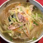 新華飯店 - タンメン