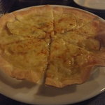 ハニーズ ネスト ロッジ - ブルーチーズとハチミツのトルティーヤ・オーブン焼き