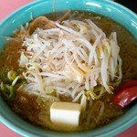 どさん娘 - みそラーメン　大盛　バタートッピング　630円＋120円＋120円　