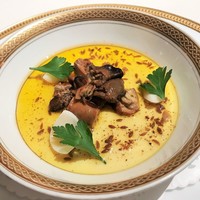 アピシウス - 燻製にした牡蠣のフラン　スパイスオイル風味 