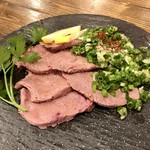 肉バルKACCHAN ちょっとその先へ - 新鮮レバーのネギまみれ