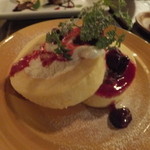 ハニーズ ネスト ロッジ - マスカルポーネのロールケーキ