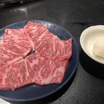 京松蘭 - 
      佐賀県産雌牛のロース炙り
      辛味大根と手作りポン酢で