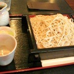 手打ち蕎麦 瑞兆 - 大せいろ（670円）　配膳