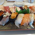 かねとも寿し - 最特上寿し（￥２０００）2013.11