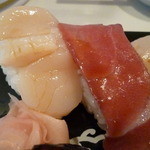 かねとも寿し - ホタテ、中トロ　2013.11