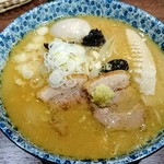タイジンジャー - 鶴ヶ城みそラーメン。鶏ひき肉がさっぱり感を出している。