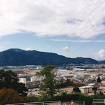 道の駅 みはら神明の里 - 表の景色 山と工場と海