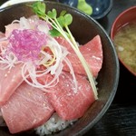 みなと市場 小松鮪専門店 - 