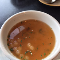 上野洋食遠山 - 洋風茶碗蒸し。コンソメスープの中に玉子とタピオカが入っています。