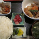 小島 - 野菜煮物定食