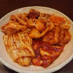 肉料理 大森 - ホルモン盛り合わせ