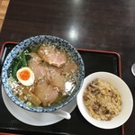 かな芽 - 塩ﾁｬｰｼｭｰﾒﾝ880円＋ﾐﾆﾁｬｰﾊﾝ350円＝1230円