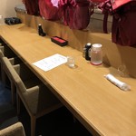 中華料理 花さき - お一人様御用達のカウンター席