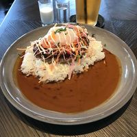Ginger’s Beach Omiya - フルーティーデミグラスソースのロコモコ 温玉添え。
                    美味し。