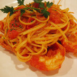 オステリア ガウダンテ 神戸元町東店 - 手長海老のトマトソースパスタ。手長海老の身が最高!